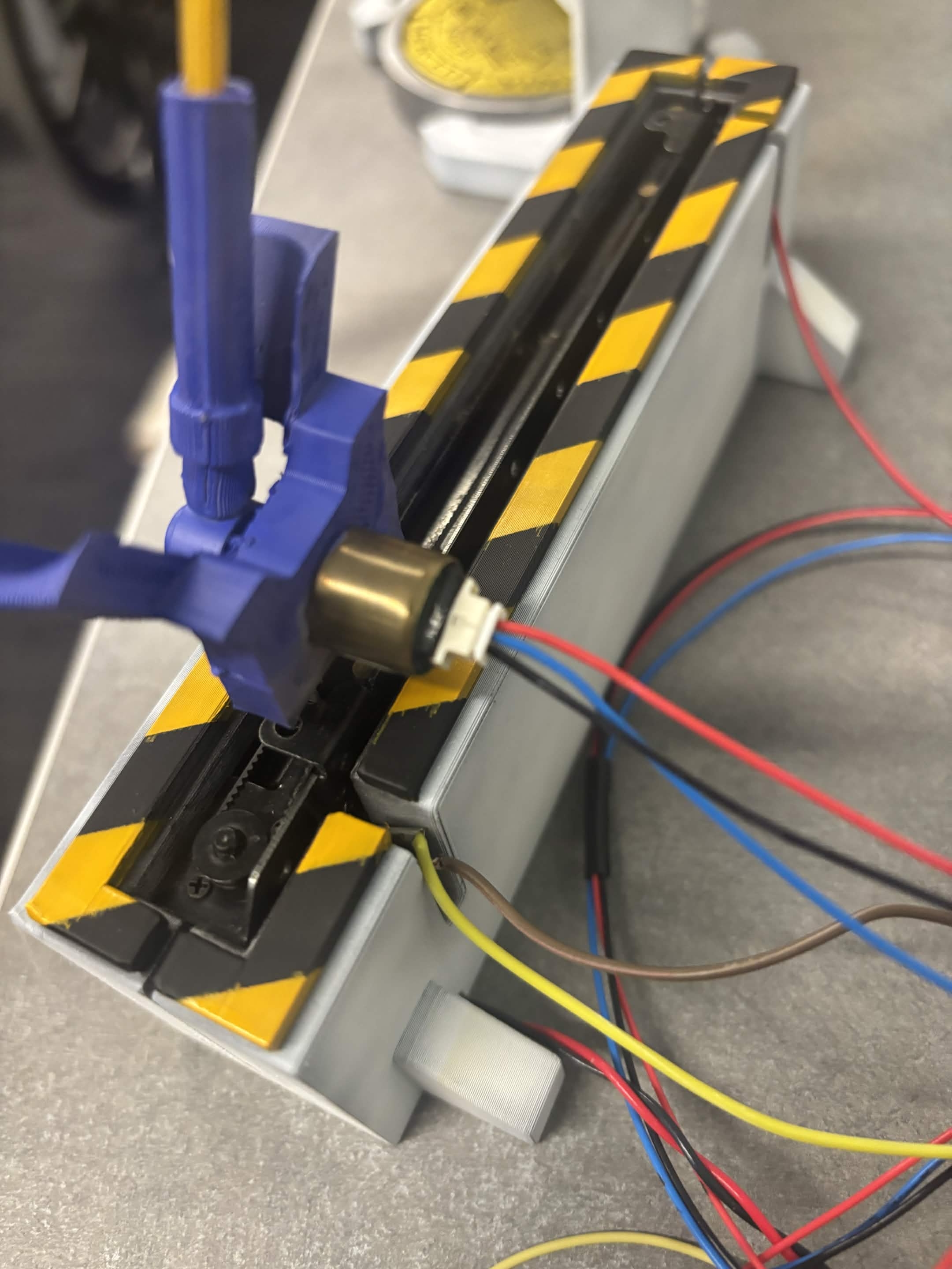 Close-up of the inverted pendulum carriage and mechanical assembly